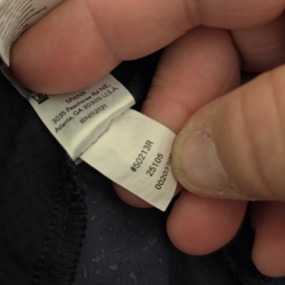 Spanx Flat Front Navy Pattern Shorts XL Pockets 6" Inseam - Picture 6 of 6